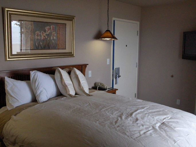 Bedroom 3, Surf Inn, Mendocino