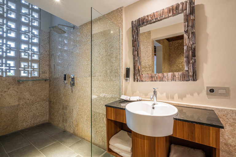 Bathroom 5, Pandawa All Suite Hotel, Badung
