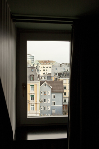 Exterior & Views 26