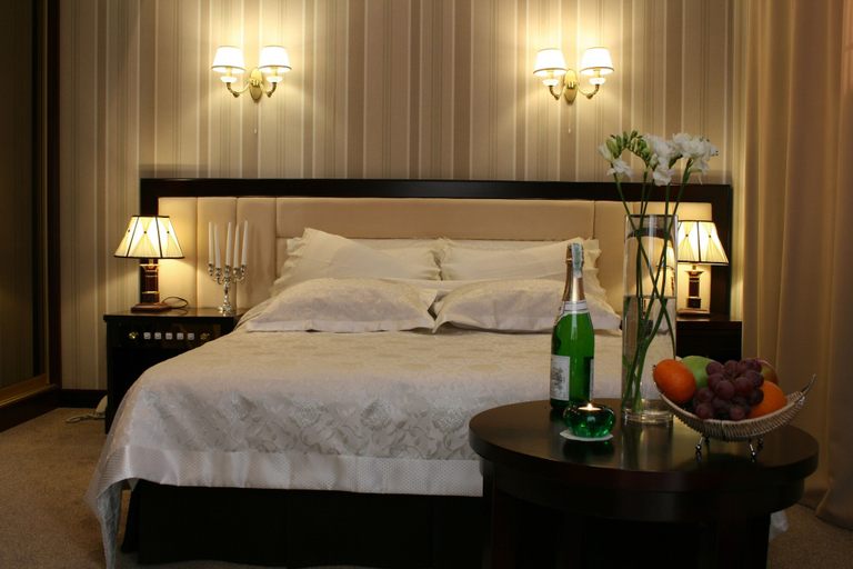 Bedroom 3, Sofievsky Posad Hotel, Kyievo-Sviatoshyns'kyi