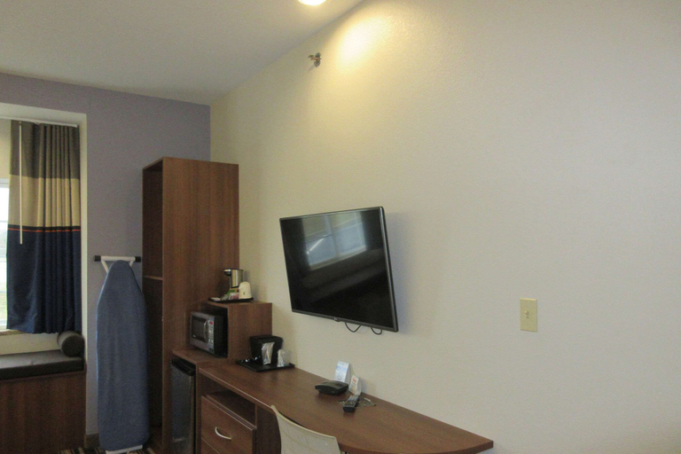 Others 5, Quality Inn & Suites Caldwell I-77, Noble
