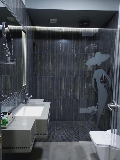 Bathroom 3, New W Hotel, Tiranës