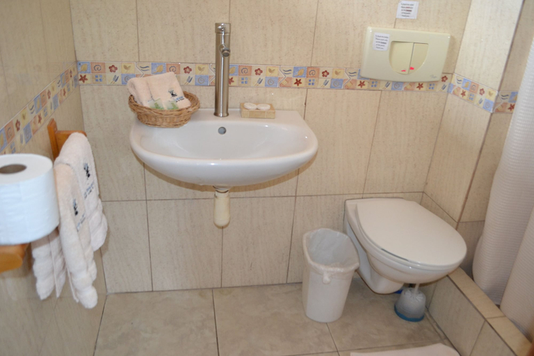 Bathroom 4, The Balboa Inn, Panamá