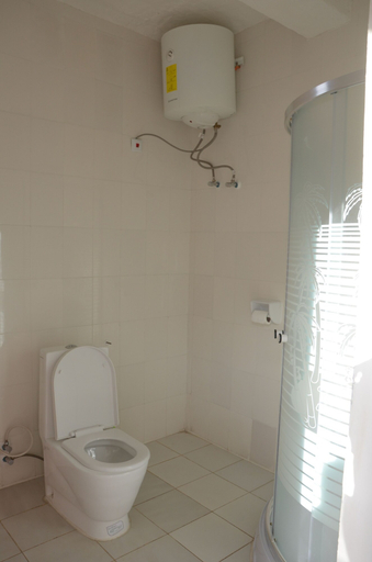 Bathroom 4, Zan-Seyoum Hotel, Semen Wello