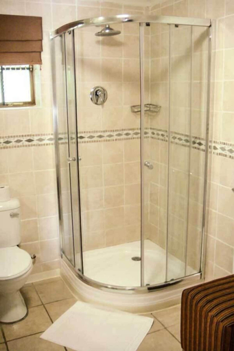 Bathroom 5, Kopano Nokeng, Mangaung