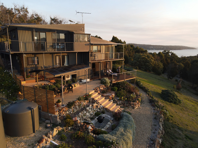 Storm Bay B&B, Tasman