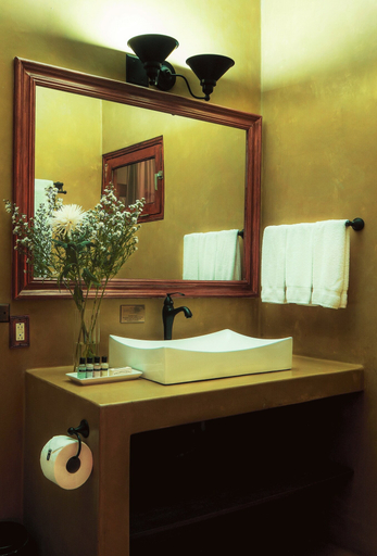 Bathroom 5, La Isabela Suites, Panamá