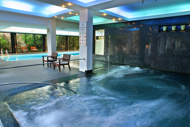 Sport & Beauty 2, Grecian Bay Hotel