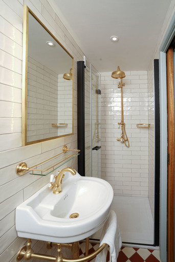Bathroom 4, The Pheasant Inn, Cheshire East