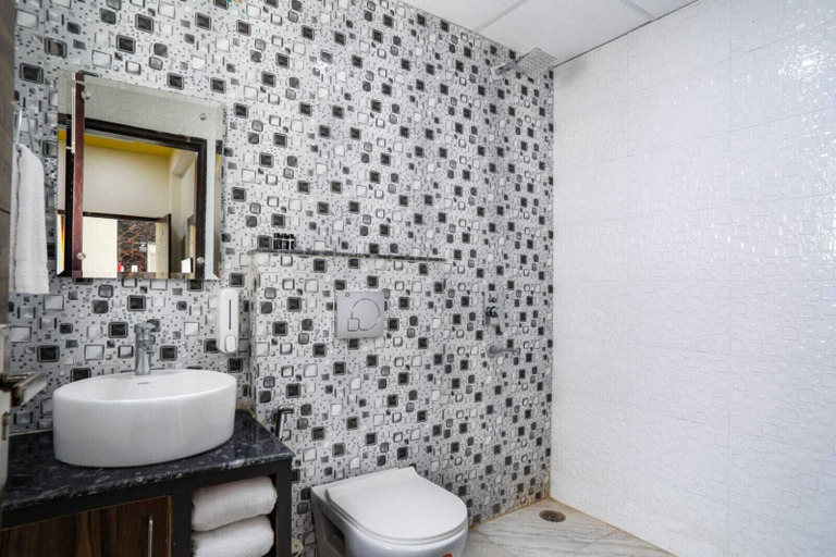 Bathroom 3, KDS Residency, Gautam Buddha Nagar
