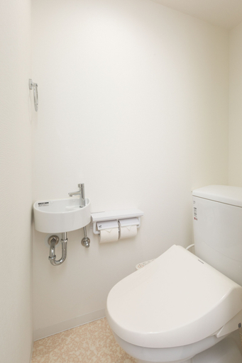 Bathroom 4, Hotel Urbansea 3 Makishi, Naha