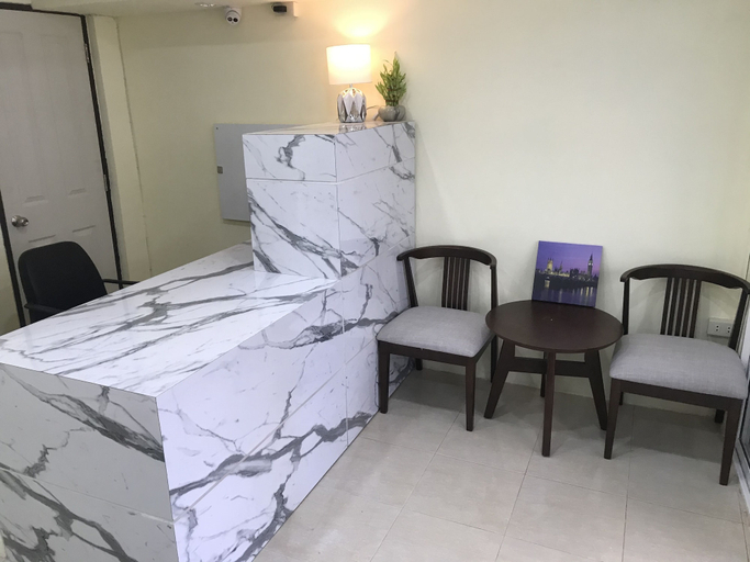 Others 5, Harry's Residence, Khlong Toey