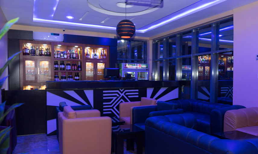 Food & Drinks 5, Iris Gold Suite, IbadanSouth-West