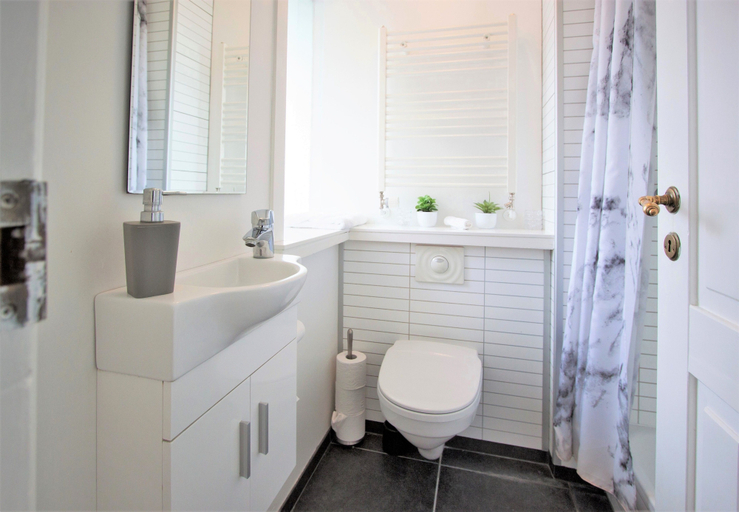 Bathroom 5, Odinn Reykjavik Odinsgata Apartments, Reykjavík