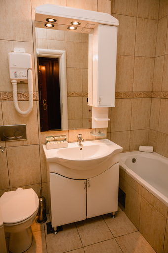 Bathroom 3, Kastel Ecka, Zrenjanin