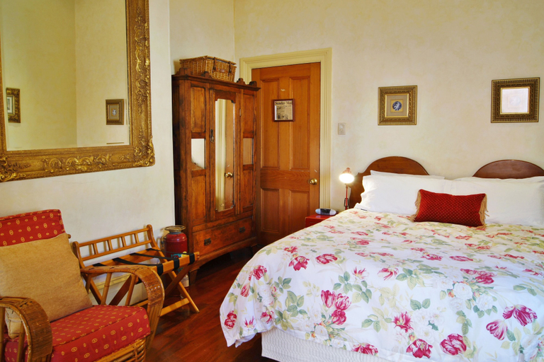 Bedroom 2, Fire Station Inn, Adelaide