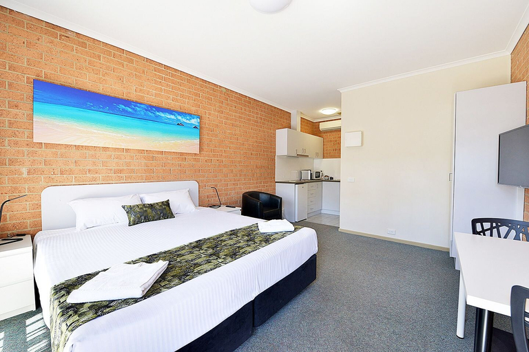Bedroom 3, Cranbourne Motor Inn, Casey - Cranbourne