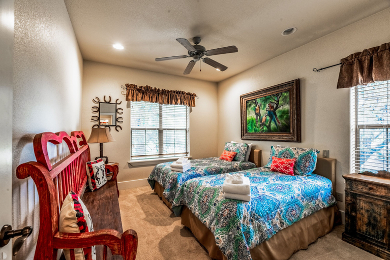 Bedroom 3, Timberline, Lincoln