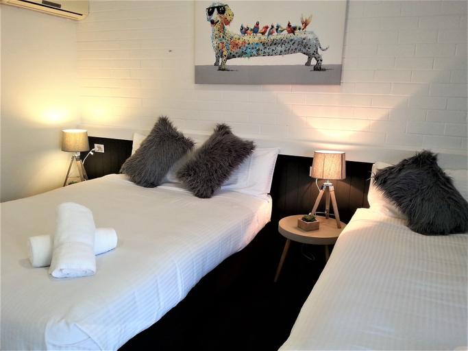 Bedroom 5, Kurri Motor Inn, Cessnock