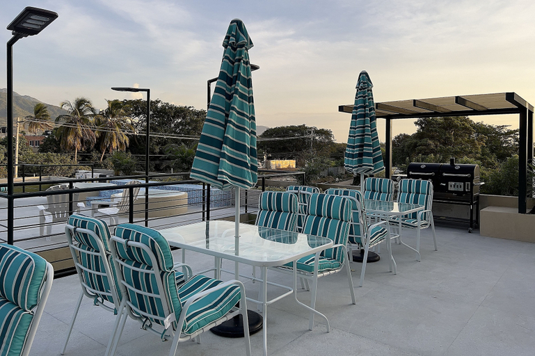 Others 5, Hotel Oasis Tropical, Santa Marta (Dist. Esp.)