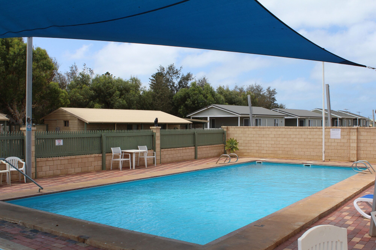 Sport & Beauty 2, Belair Gardens Caravan Park, Geraldton