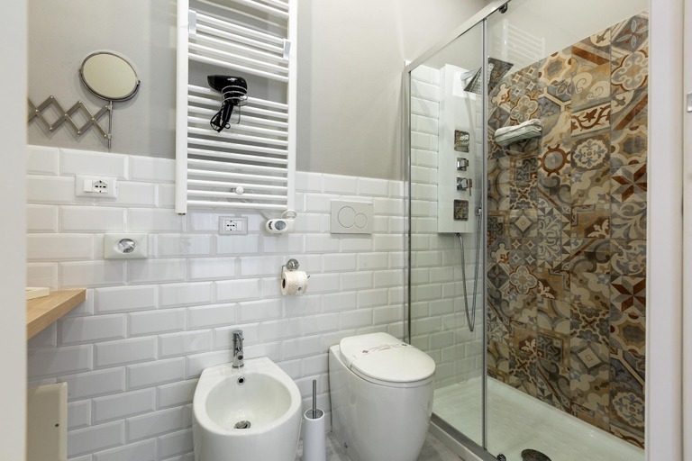 Bathroom 5, 3141 B&b Incentro Comfort Suite - Central Suite by Barbarhouse, Lecce