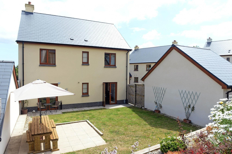 Exterior & Views 2, Coppins Park - Dog Friendly Peaceful Location, Pembrokeshire