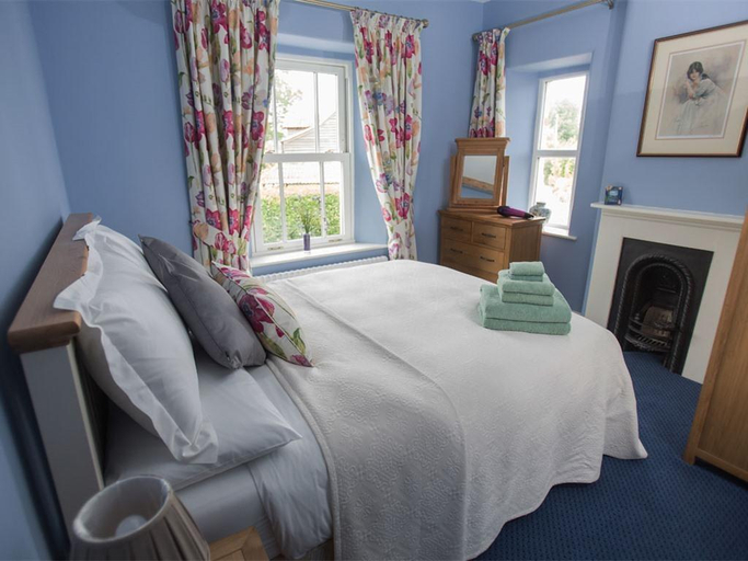 Bedroom 2, Withy Cottages, Somerset