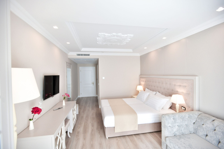 Bedroom 3, Flower Hotels & Resorts, Kavajës