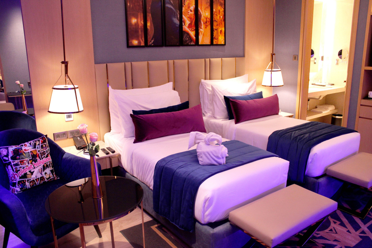 Bedroom 3, Planet Hollywood, Thane