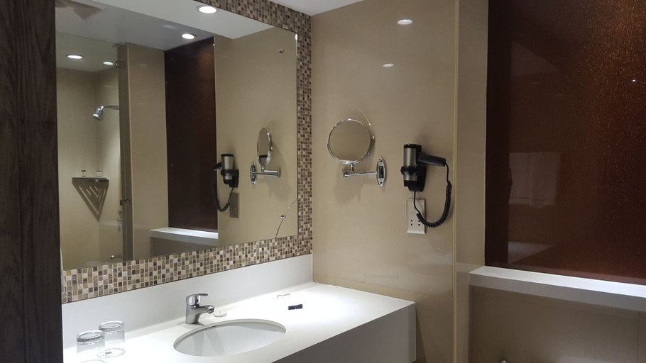 Bathroom 4, Prime Asia Hotel, Mabalacat