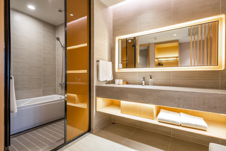 Bathroom 4, Ji Hotel Nantong Railway Station, Nantong