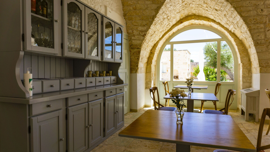 Food & Drinks 5, Masseria Ayroldi, Brindisi