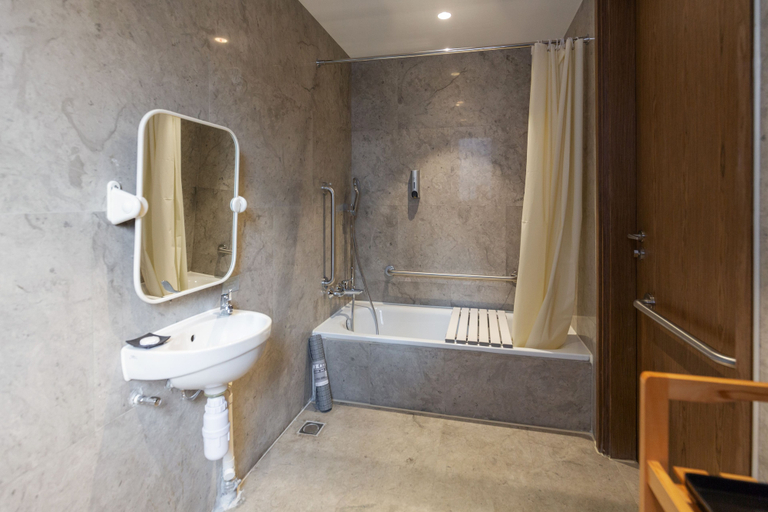 Bathroom 5, The Otto Hotel, Kowloon