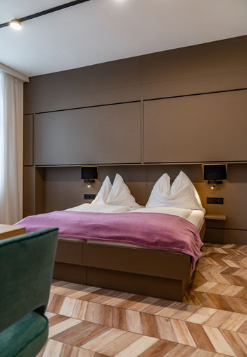 Bedroom 3, Villa Elisa, Salzburg