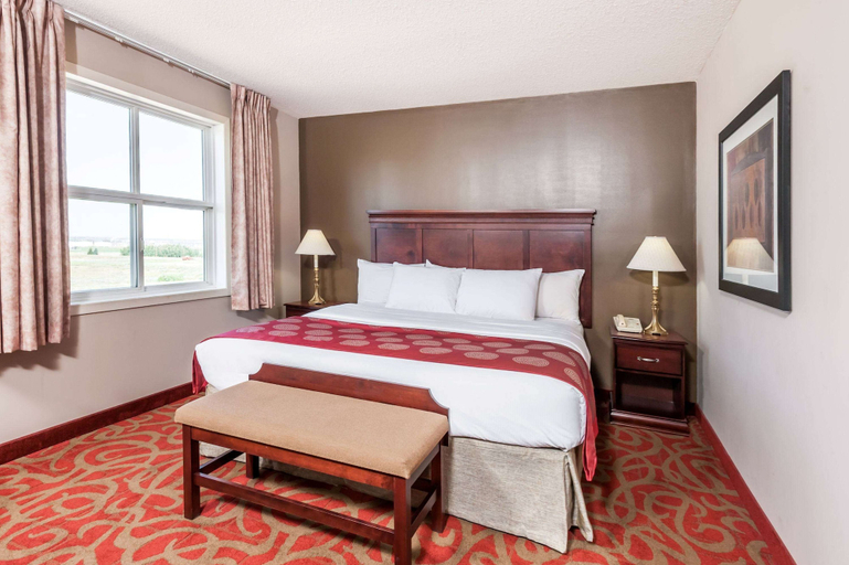 Bedroom 3, Ramada by Wyndham Sherwood Park, Division No. 11