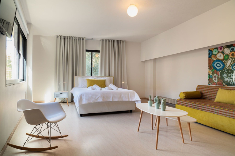 Bedroom 2, Plaka Heart, Attica