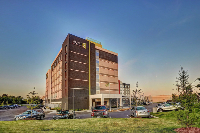 Exterior & Views