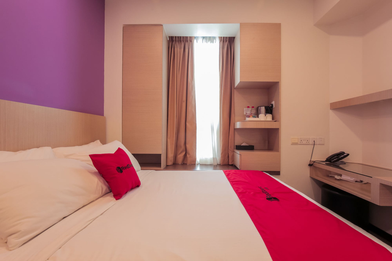 Bedroom 2, RedDoorz Premium @ Balestier (permanently closed), Singapore