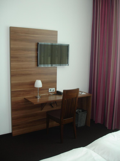 Bedroom 5, Hotel Sentio, Neu-Ulm