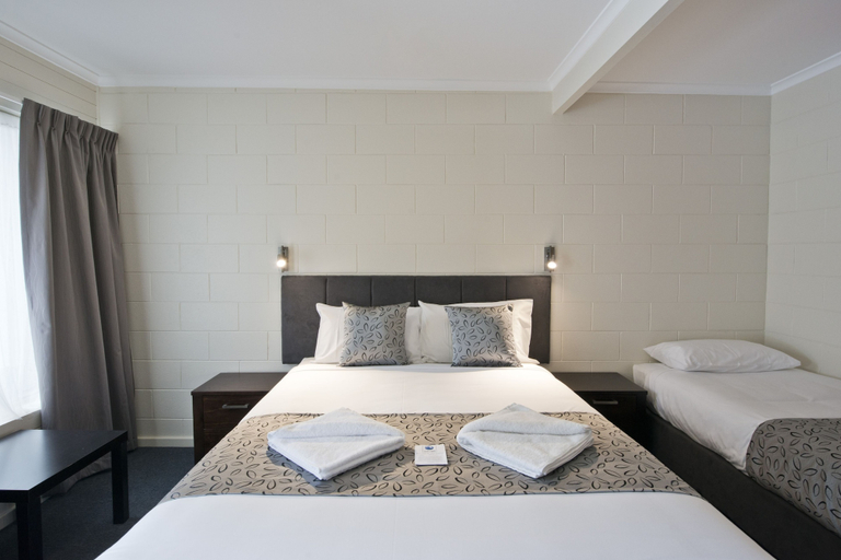 Bedroom 3, Victor Harbor City Inn, Victor Harbor