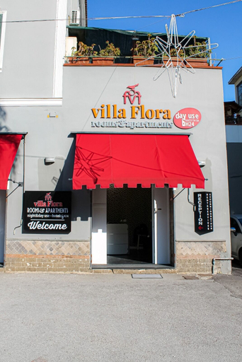 Front of property 3, Villa Flora, Napoli