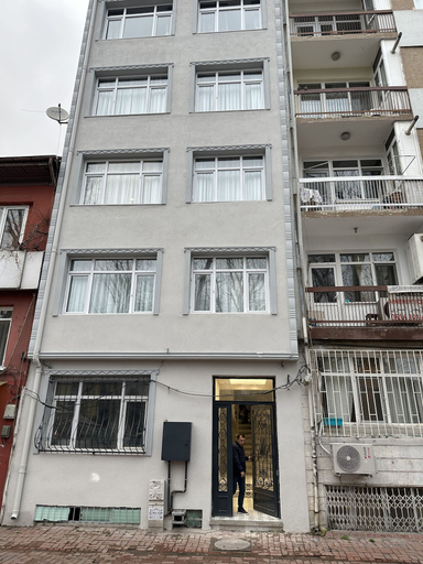 Others 5, H&L Suites, Fatih