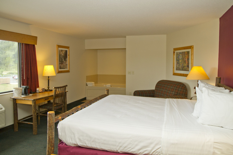 Bedroom 3, AmericInn by Wyndham Wisconsin Dells, Sauk