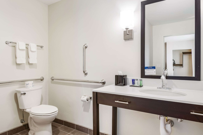 Bathroom 4, Sleep Inn Boardman, Morrow