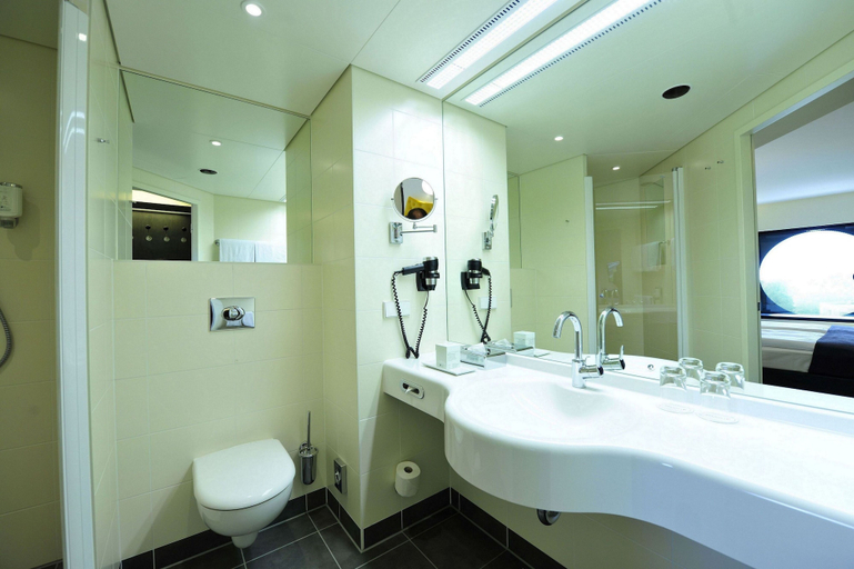 Bathroom 4, ARCOTEL Onyx Hamburg, Hamburg