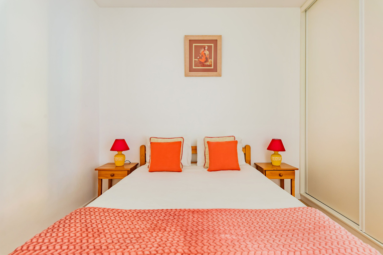 Bedroom 5, Santo Amaro Beach Apartment, Oeiras