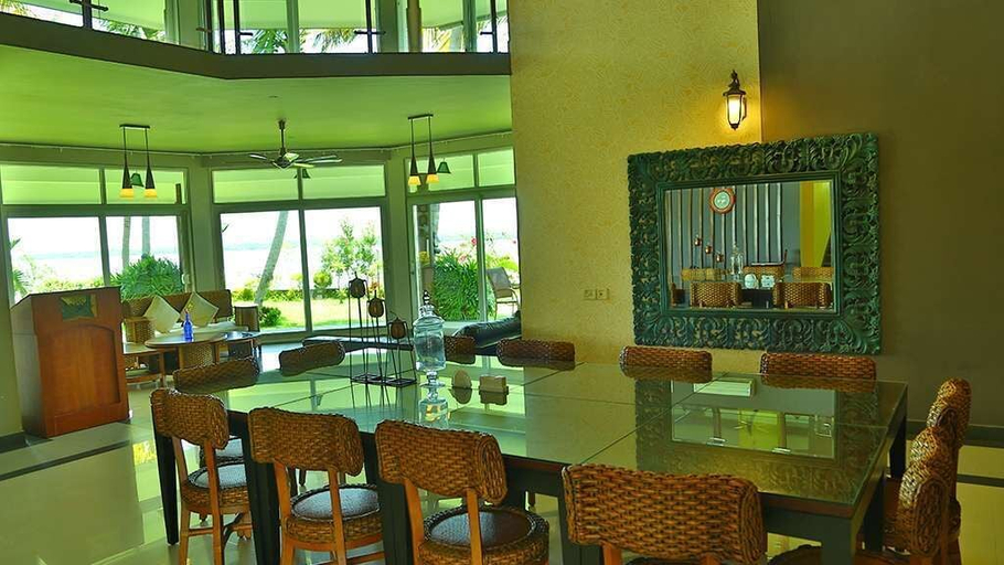 Food & Drinks 4, BLUSALZ MANOR Waters Edge Kochi, Ernakulam