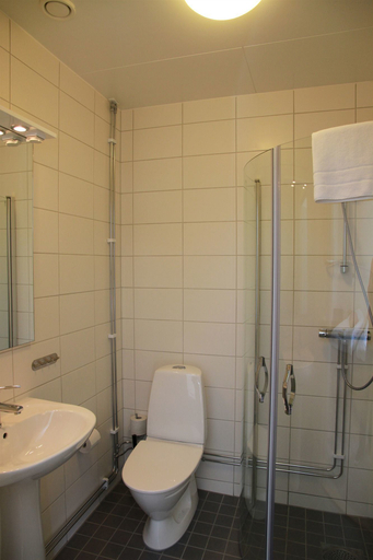 Bathroom 4, Flygplatshotellet, Härryda