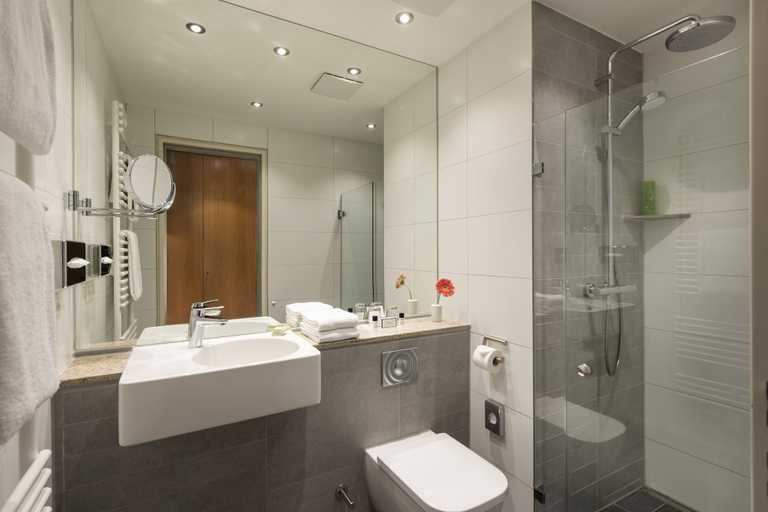 Bathroom 5, Hotel Aquino Berlin, Berlin